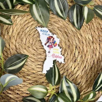 Magnet colorat "Moldoveancă"