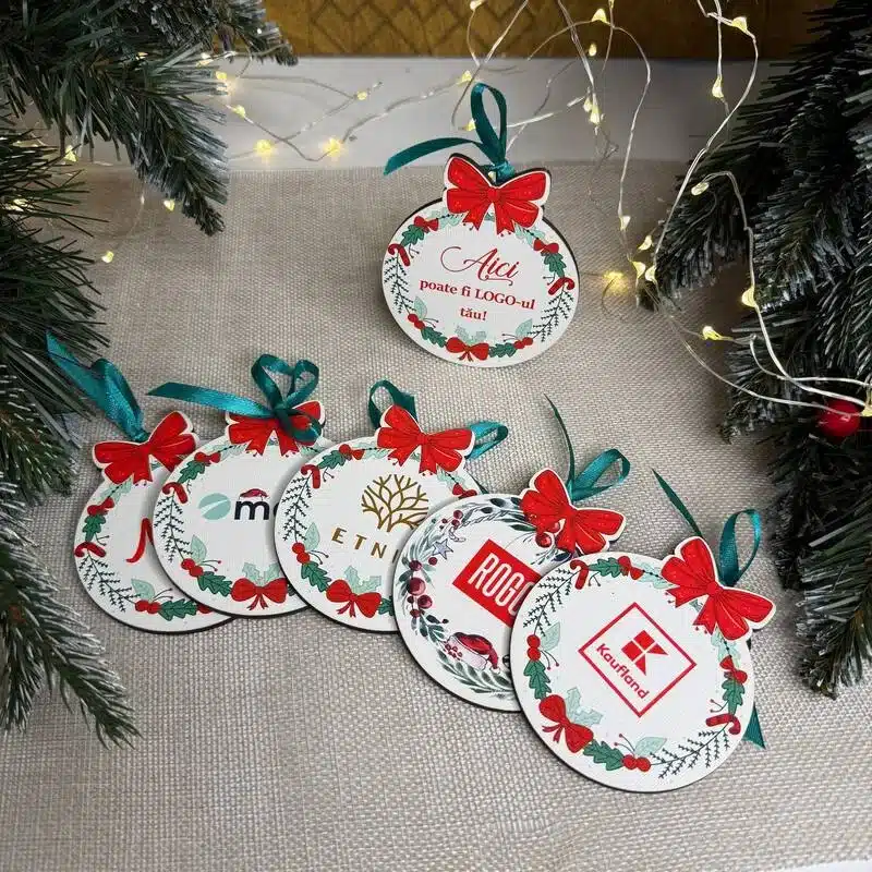 Jucărie de brad "Cu logo"