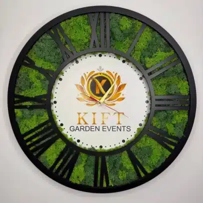 Ceas corporativ cu licheni